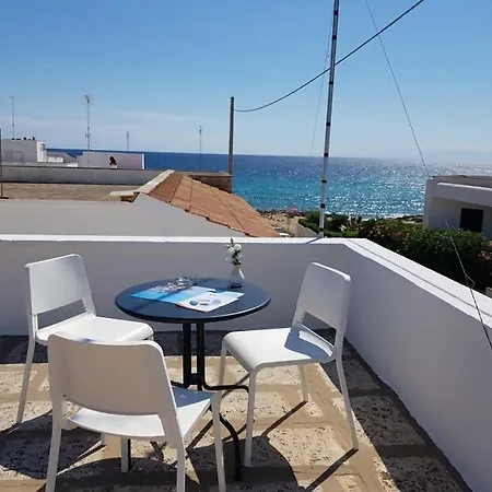 Bed & Breakfast Le Di Riva Delle Donne By Vivimy 2*