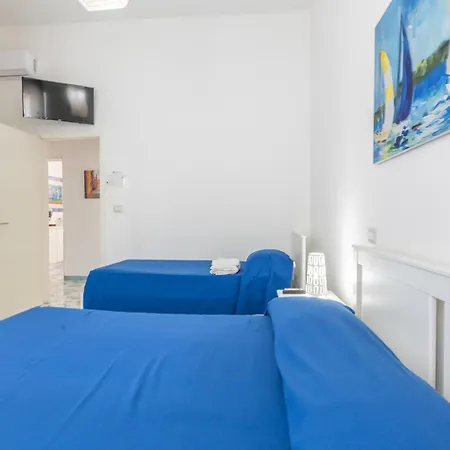 Le Di Riva Delle Donne By Vivimy Bed & Breakfast 2*